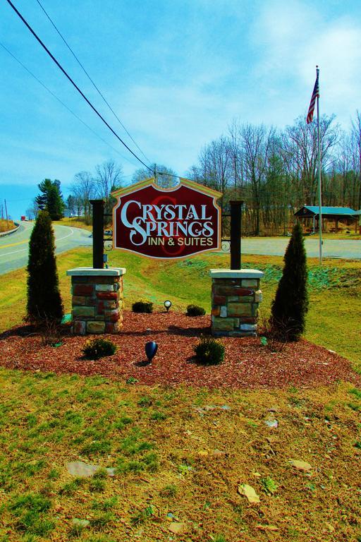 Crystal Springs Inn And Suites Towanda Exterior photo